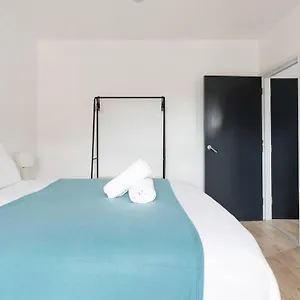 Apartment Floor, Centre, Parking, Belfast