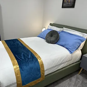 Apartment Aqua Dream Luxury Apartment-coyles Place At Portland 88, Belfast